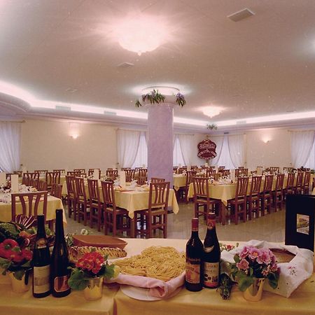 Hotel Ristorante Pedrocchi San Giorgio di Perlena Luaran gambar