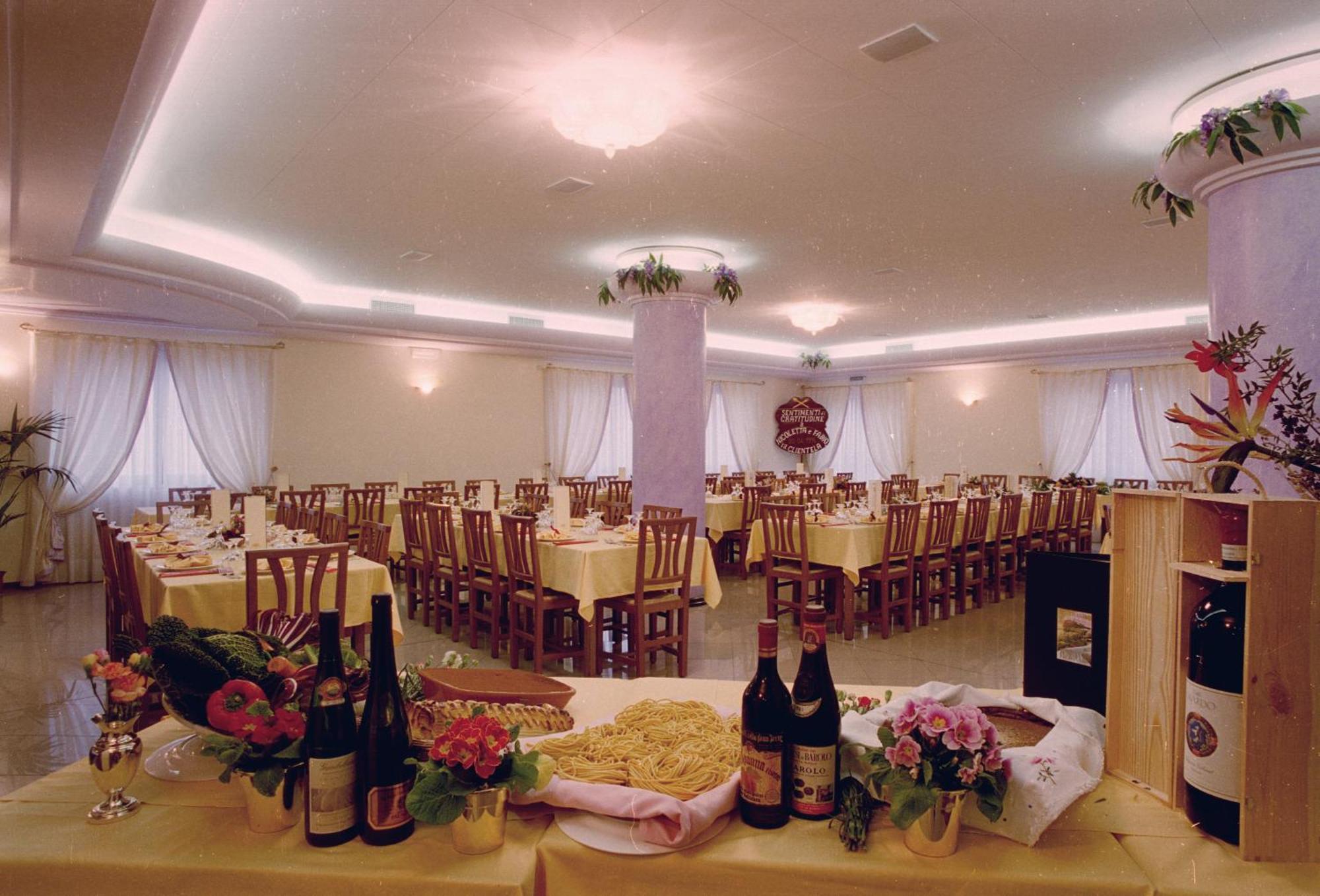 Hotel Ristorante Pedrocchi San Giorgio di Perlena Luaran gambar
